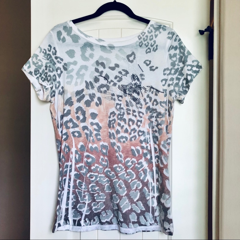 Women’s tee
